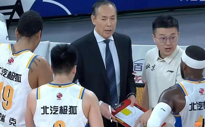 张鹏珲绝杀救主！北京男