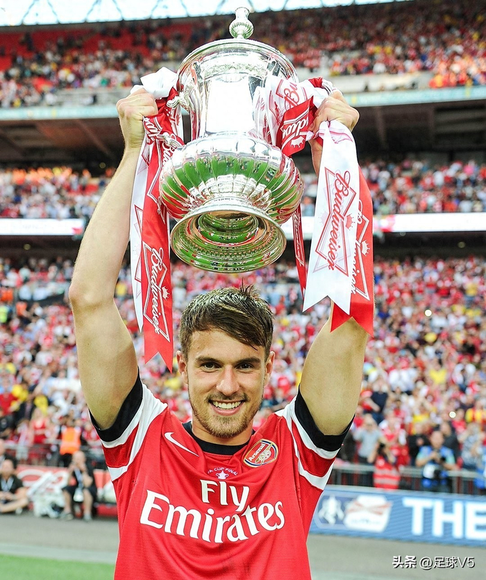 阿隆·拉姆塞正式退役：从断腿重生到绝杀终结