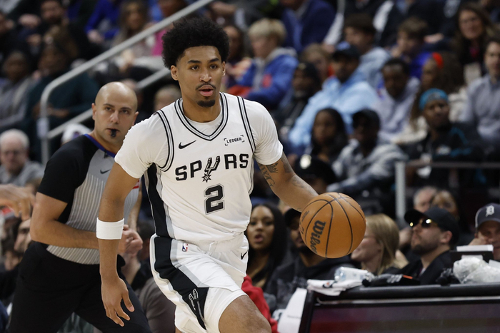 马刺双星闪耀送步行者16连败 文班亚马防守统治